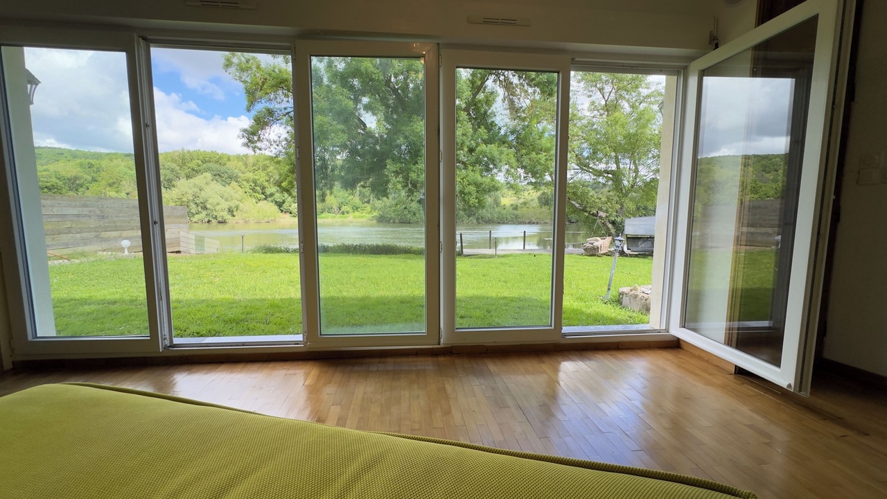 Photo of Bedroom in Cleon