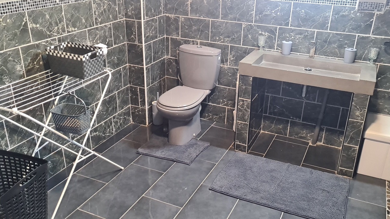 Photo of Bathroom in Auby