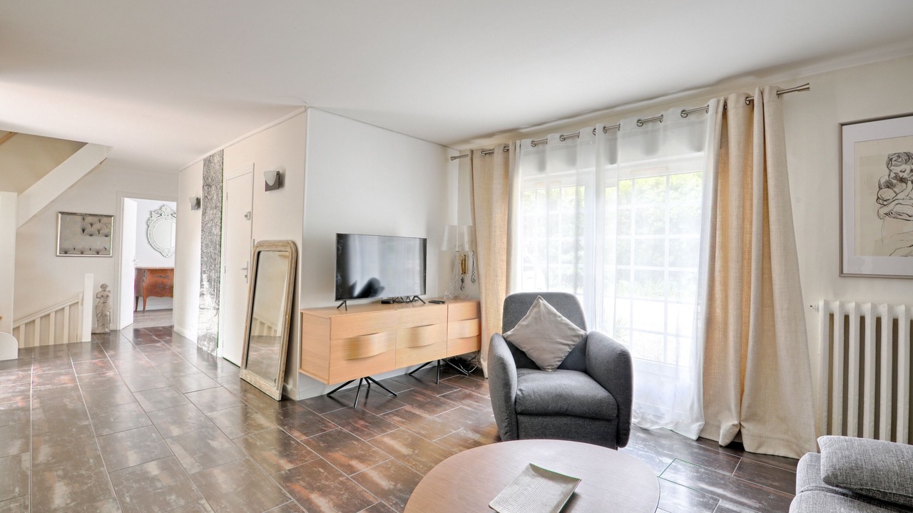 Photo of Livingroom in L'Hay-les-Roses