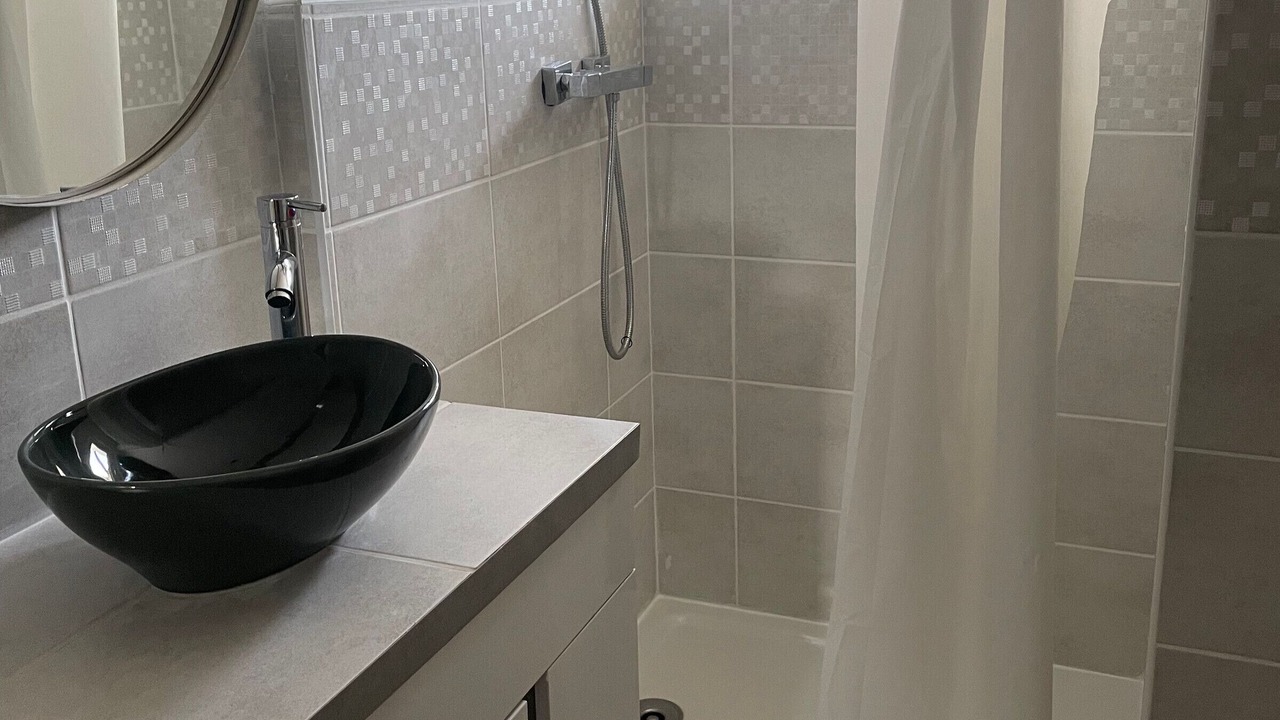 Photo of Bathroom in Chemire-en-Charnie
