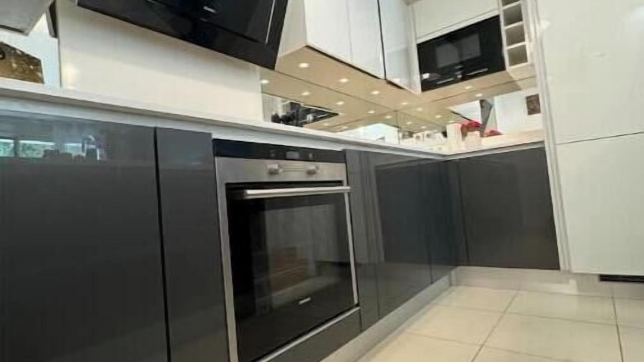 Photo of Kitchen in Saint-Cloud