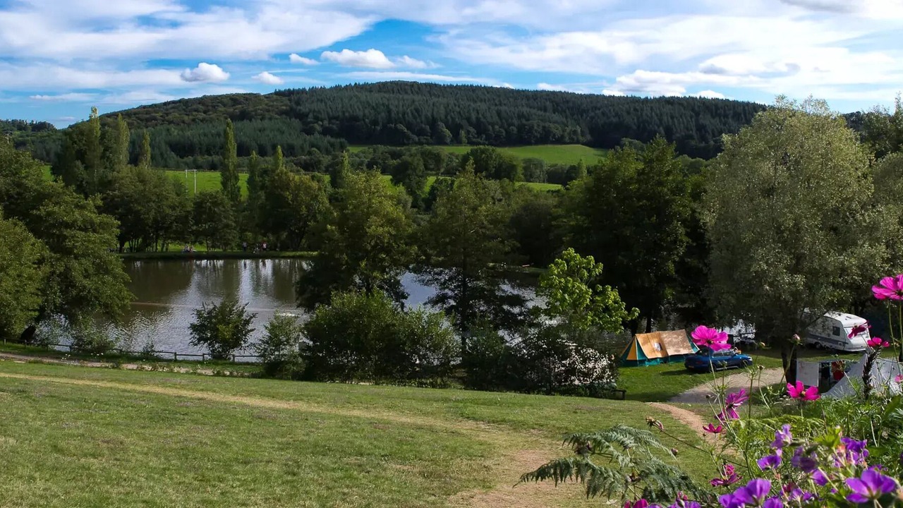 Photo of Others in Saint-Leger-de-Fougeret