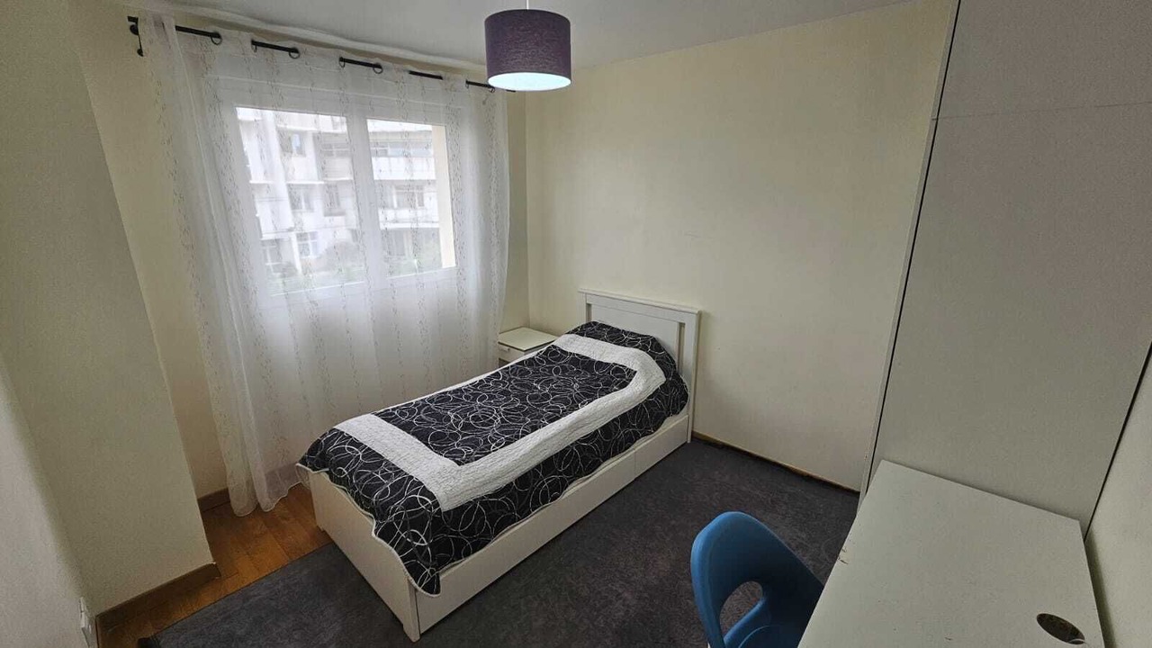 Photo of Bedroom in Le Blanc-Mesnil