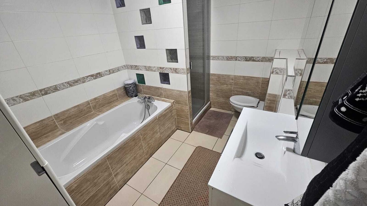 Photo of Bathroom in Le Blanc-Mesnil