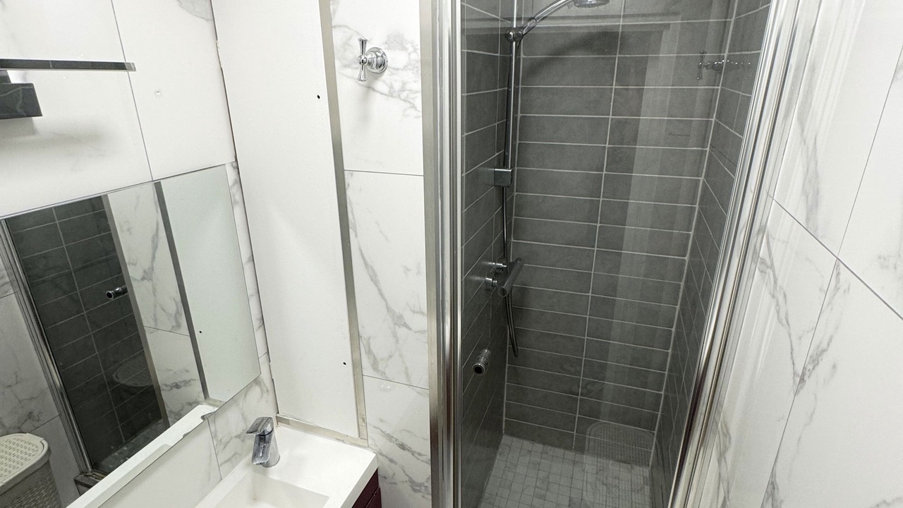 Photo of Bathroom in Quartier de Becon