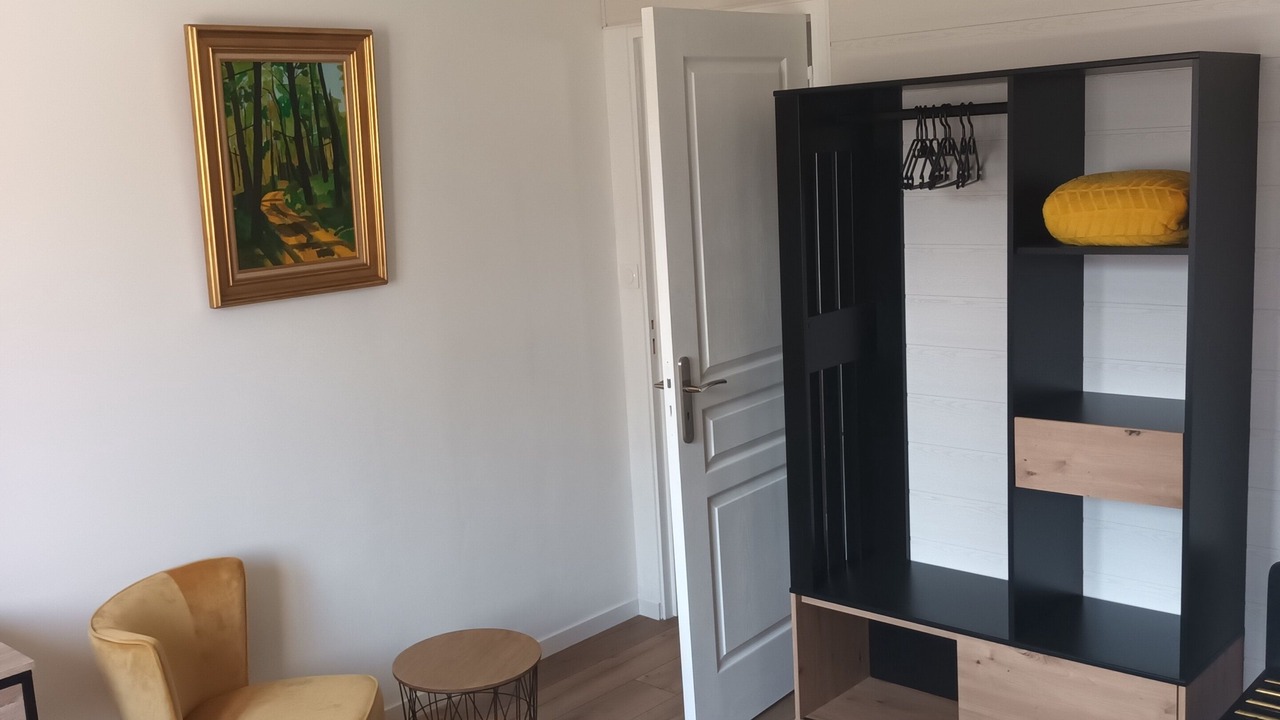 Photo of Bedroom in Cloyes-sur-le-Loir