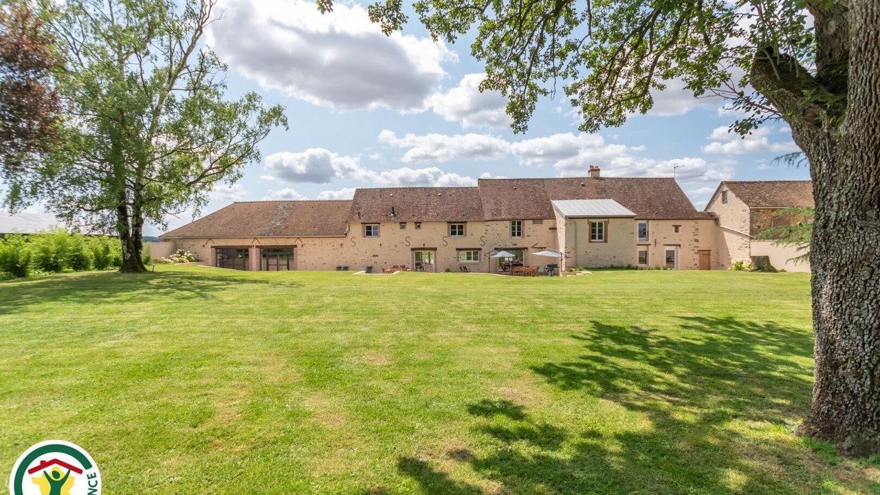 Photo of Outdoor in Bouchy-Saint-Genest