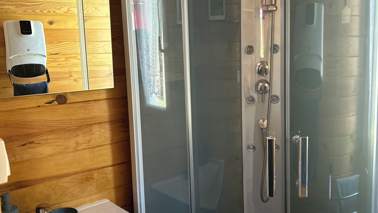 Photo of Bathroom in Moux-en-Morvan