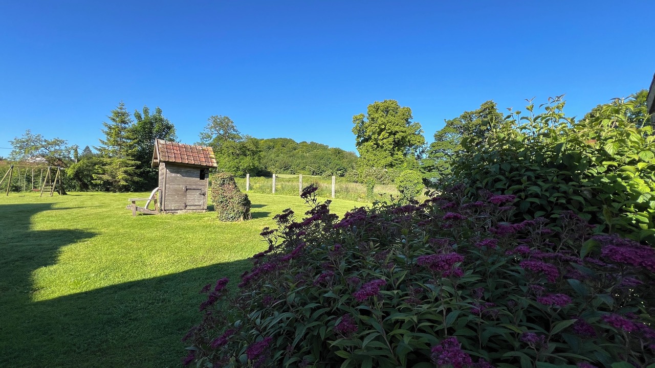 Photo of Outdoor in Tingry