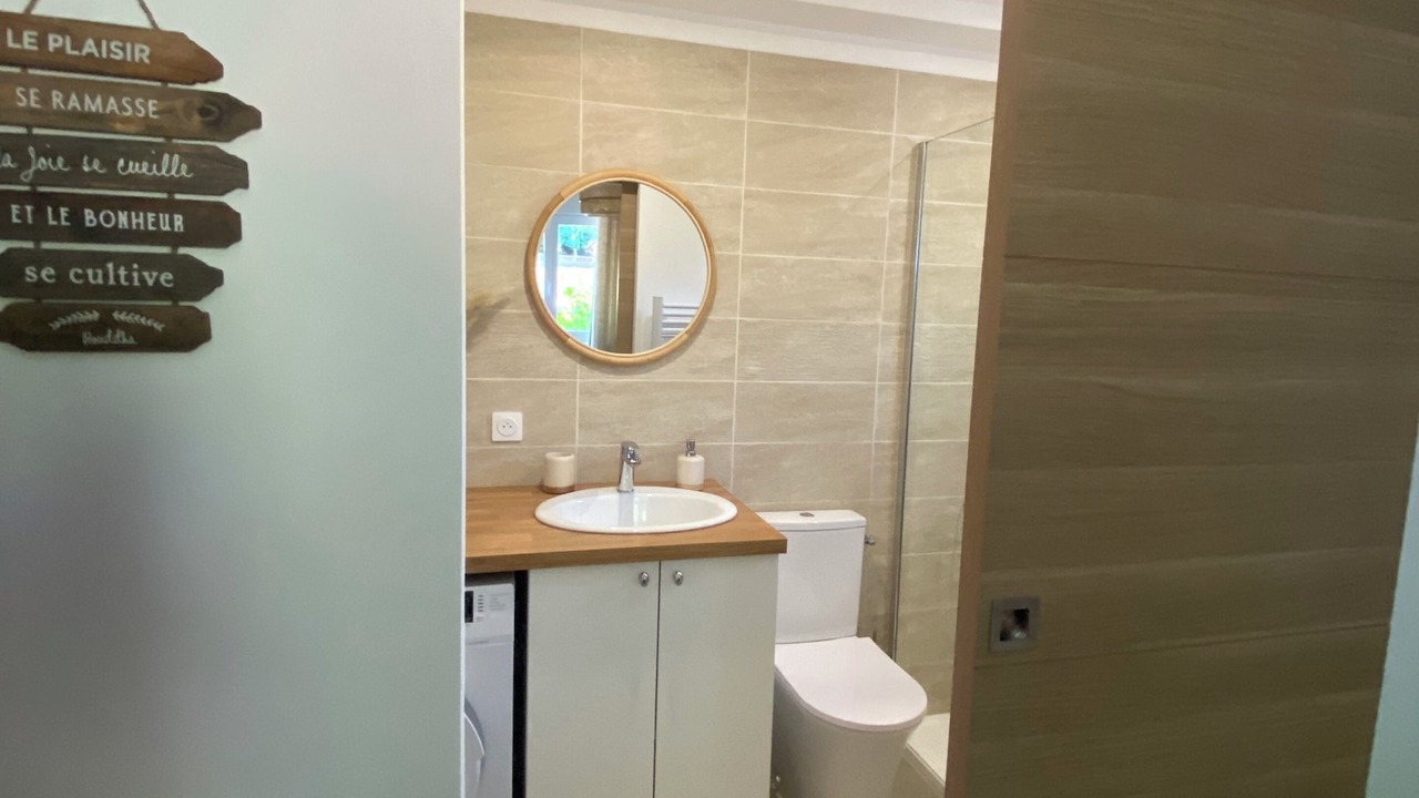 Photo of Bathroom in Domont