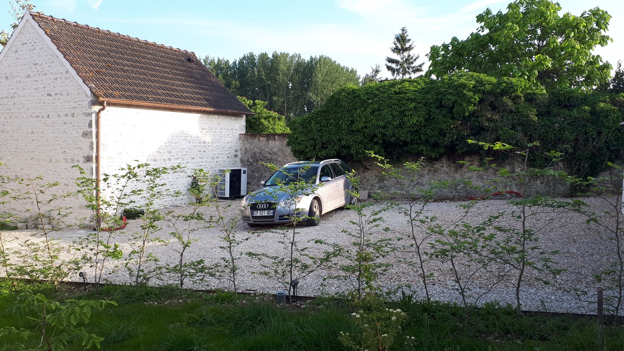 Photo of Outdoor in La Neuville-sur-Essonne