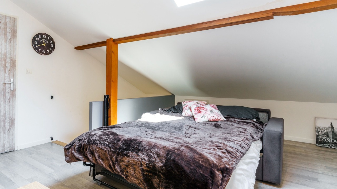Photo of Bedroom in Semecourt