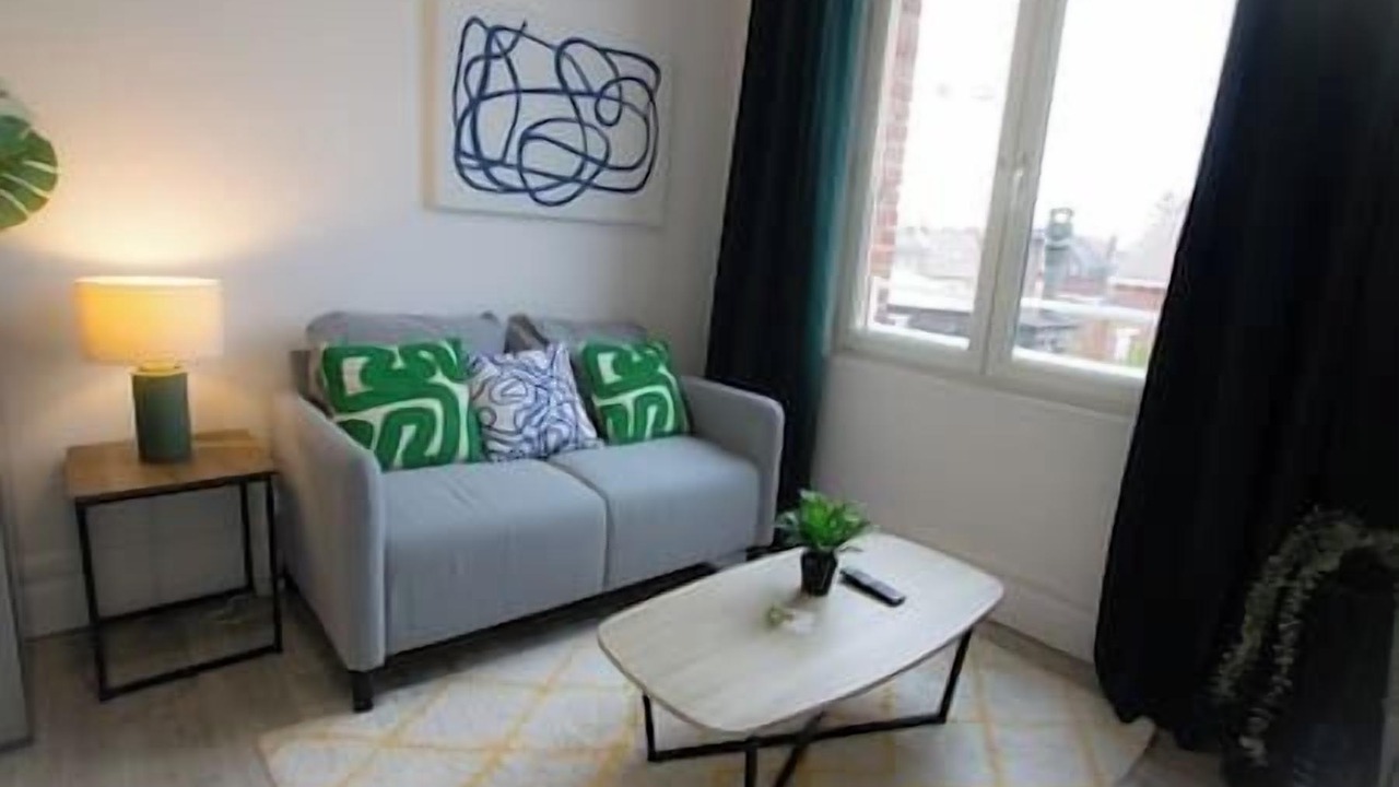Photo of Livingroom in Lens