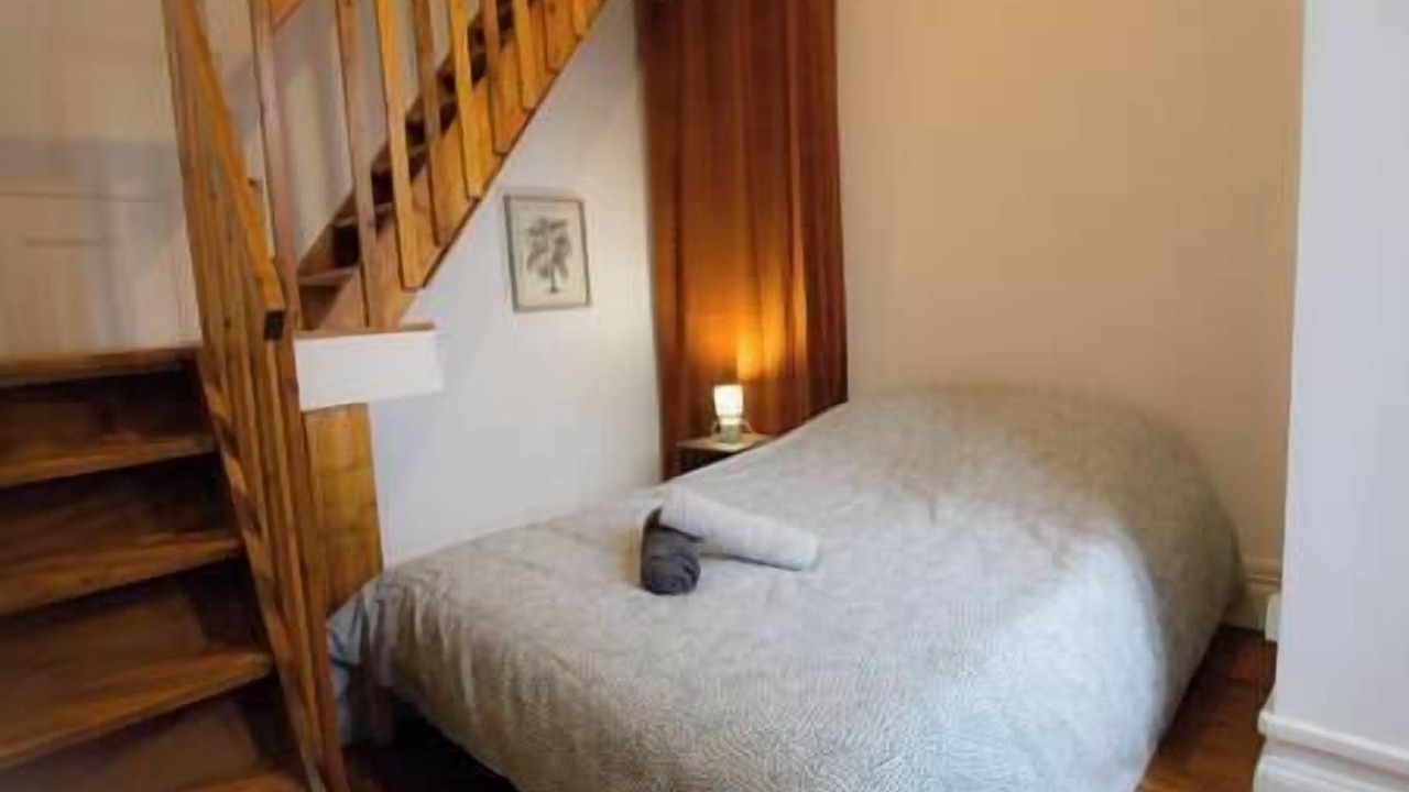 Photo of Bedroom in Lens