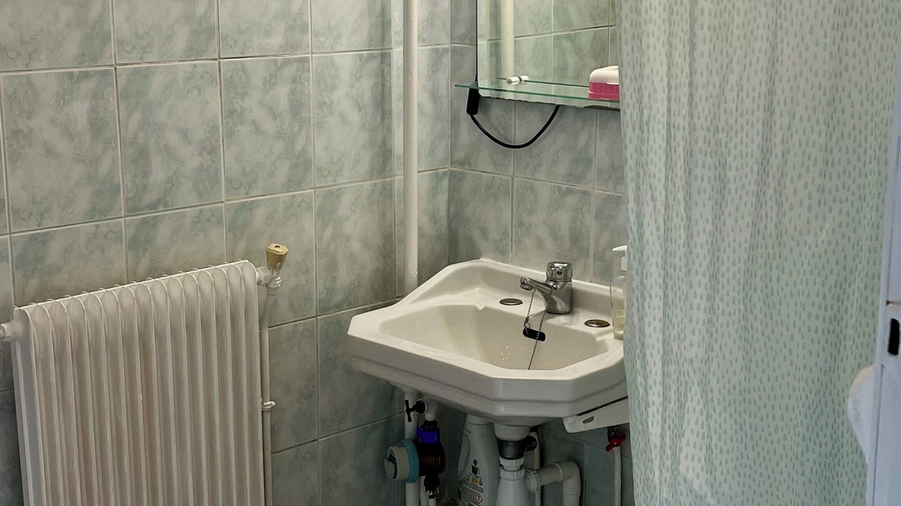 Photo of Bathroom in Villejuif