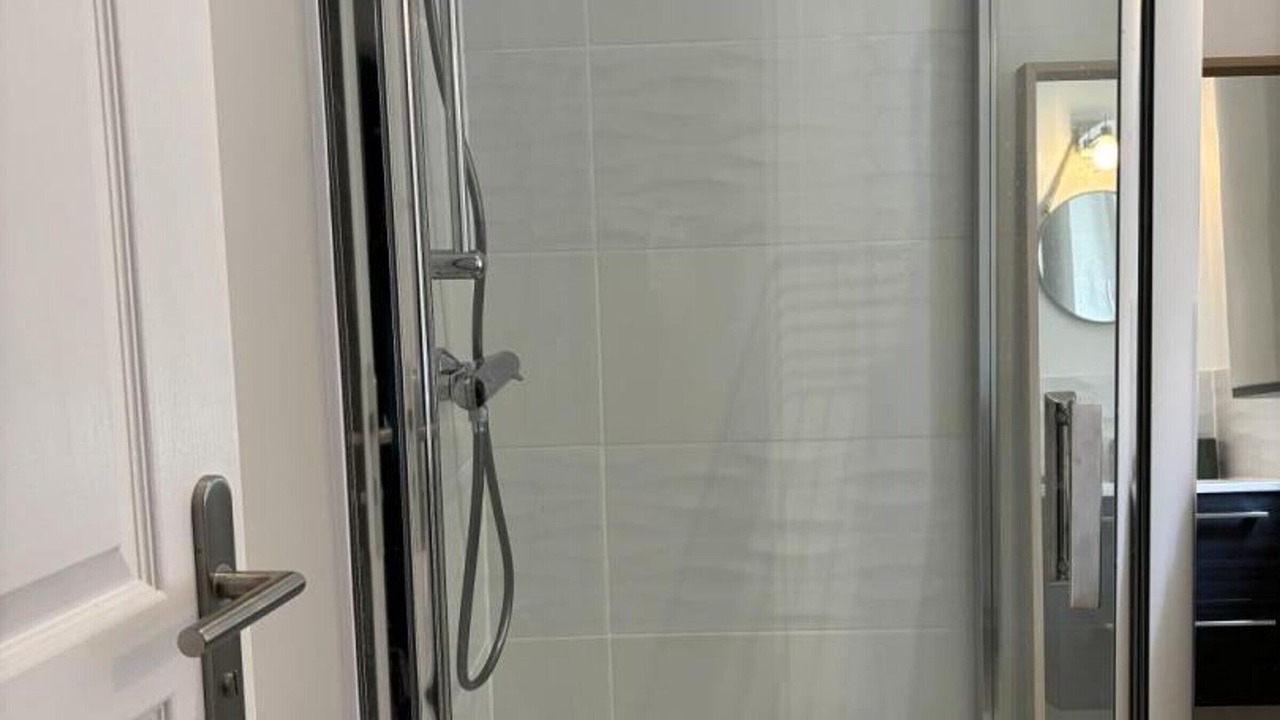 Photo of Bathroom in Moulins