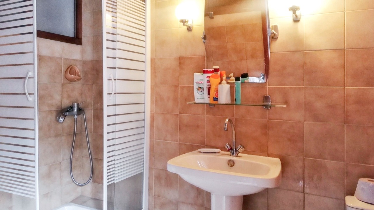 Photo of Bathroom in Sassetot-le-Mauconduit