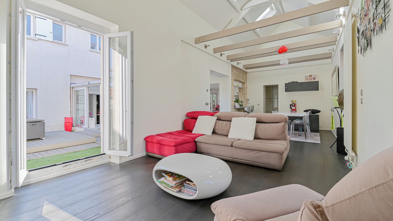 Photo of Livingroom in Adamville