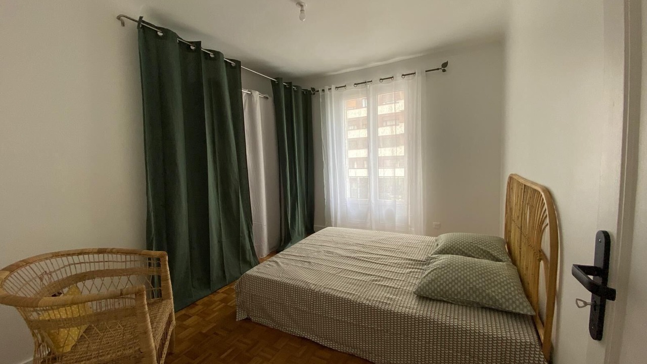 Photo of Bedroom in Saint-Fargeau
