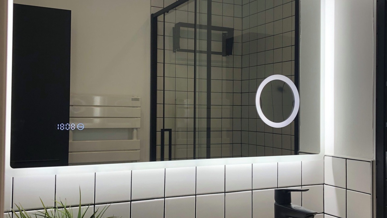 Photo of Bathroom in Saint-Fargeau