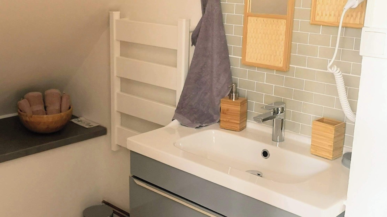 Photo of Bathroom in Pernois