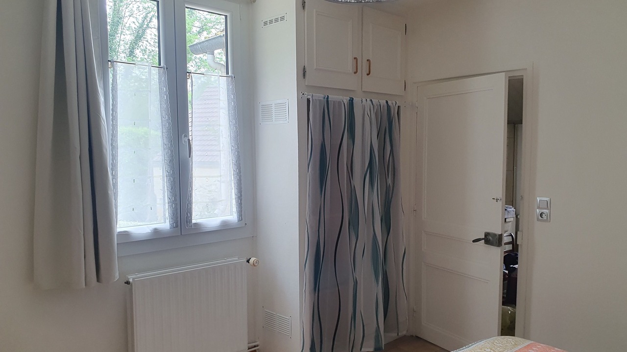 Photo of Bedroom in Bonneuil-en-Valois