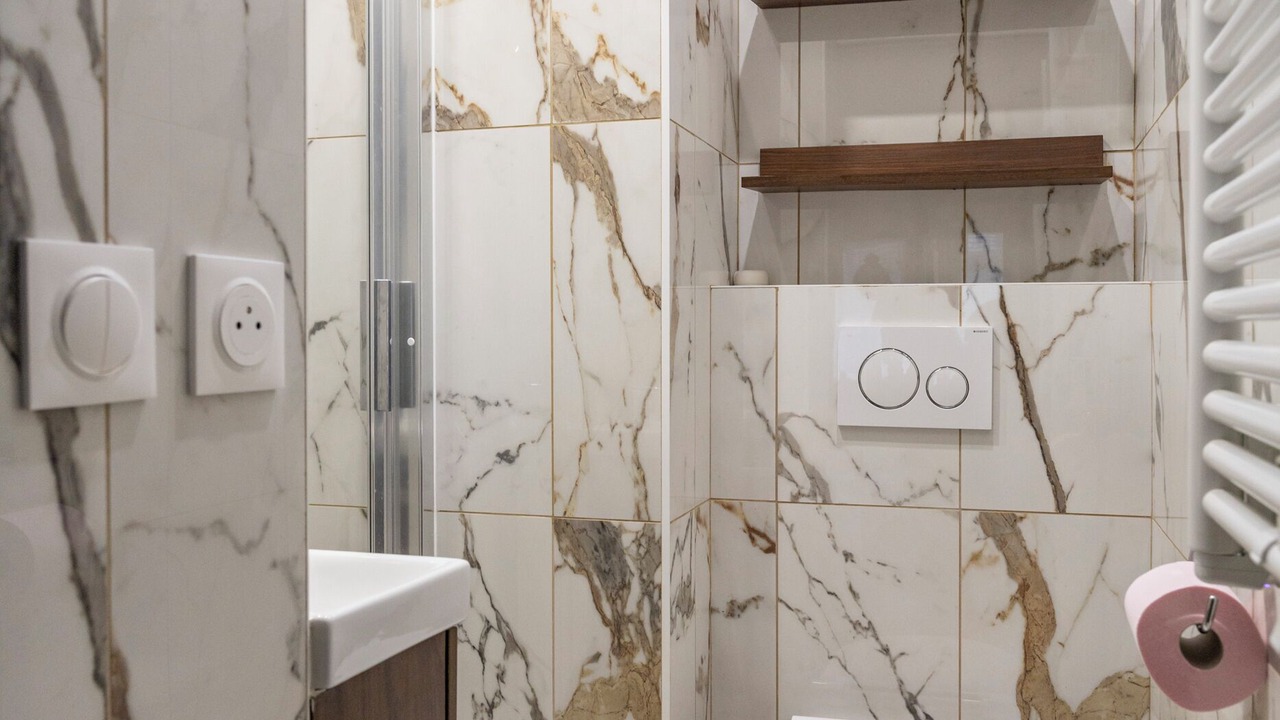 Photo of Bathroom in 13th Arrondissement