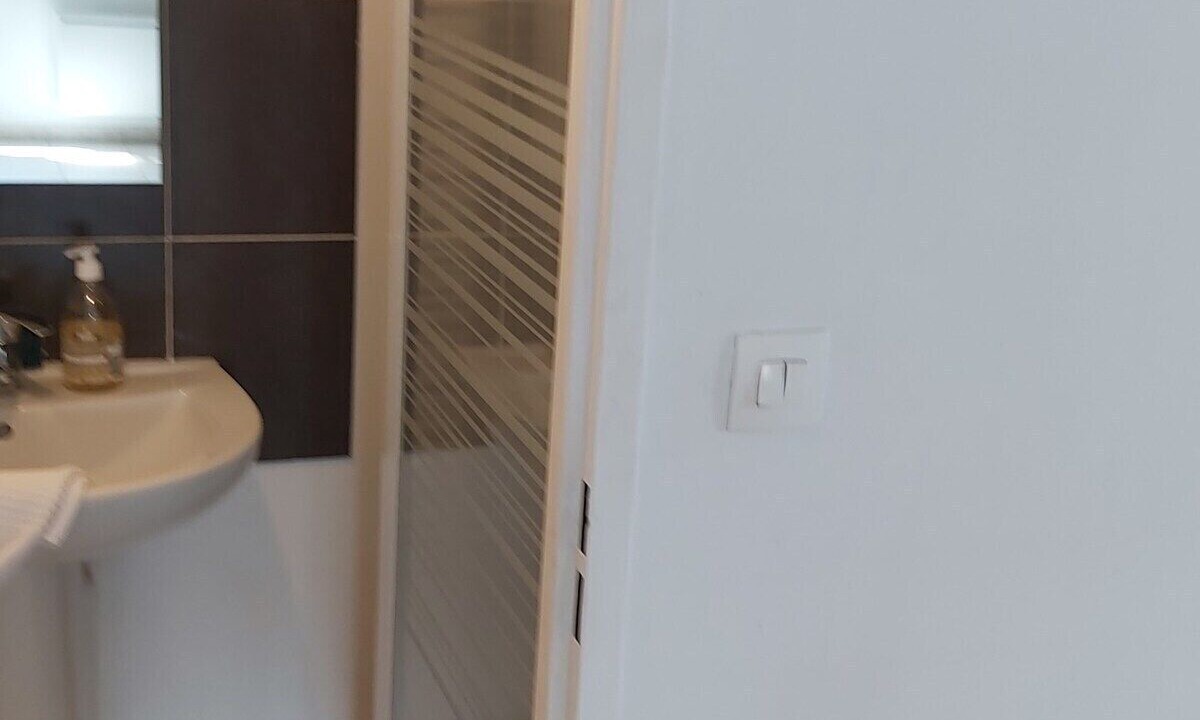 Photo of Bathroom in Etampes