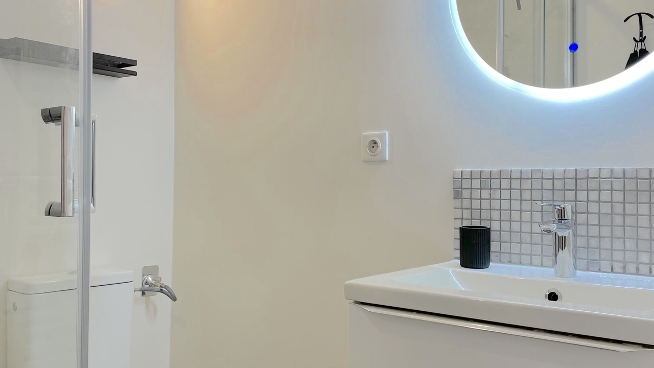 Photo of Bathroom in Lambersart