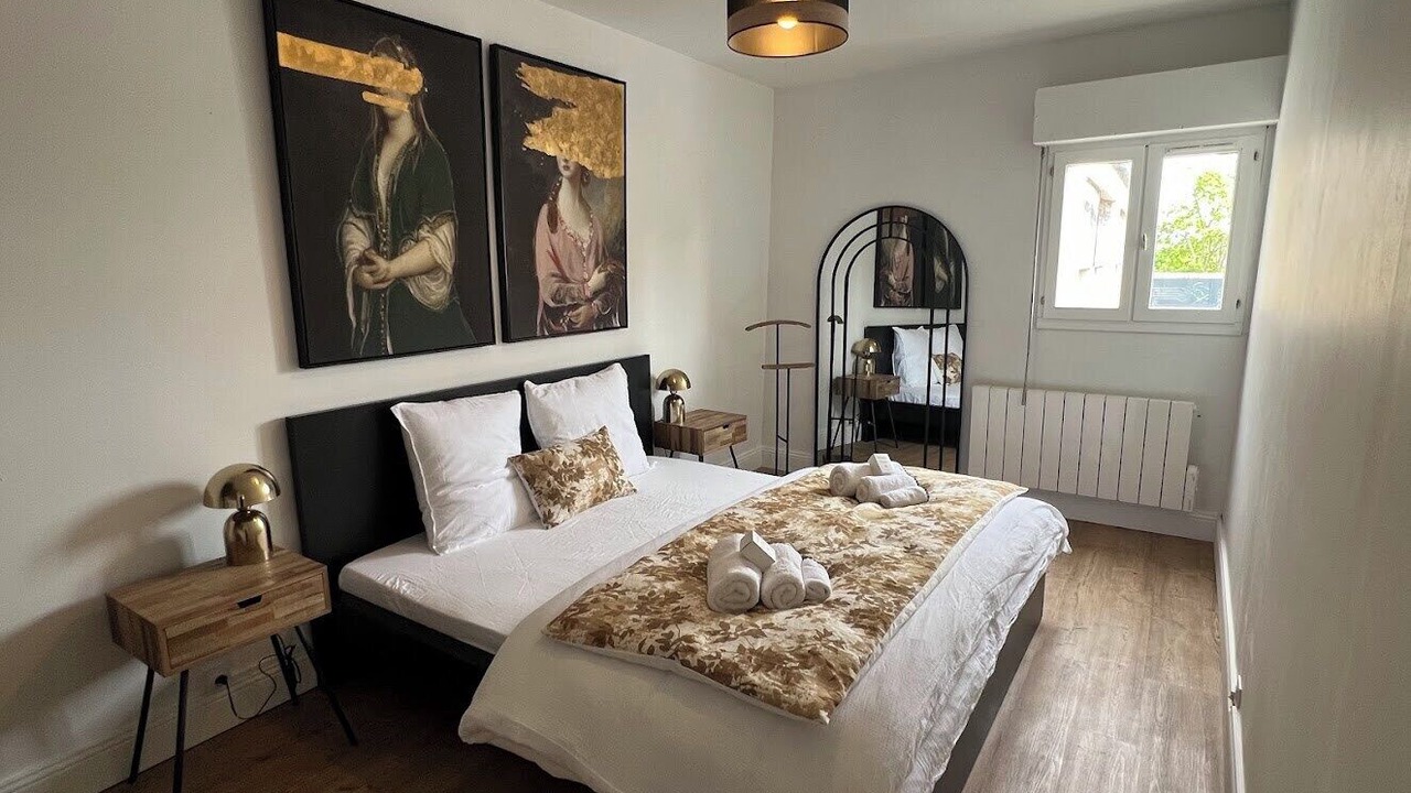 Photo of Bedroom in Mortagne-au-Perche
