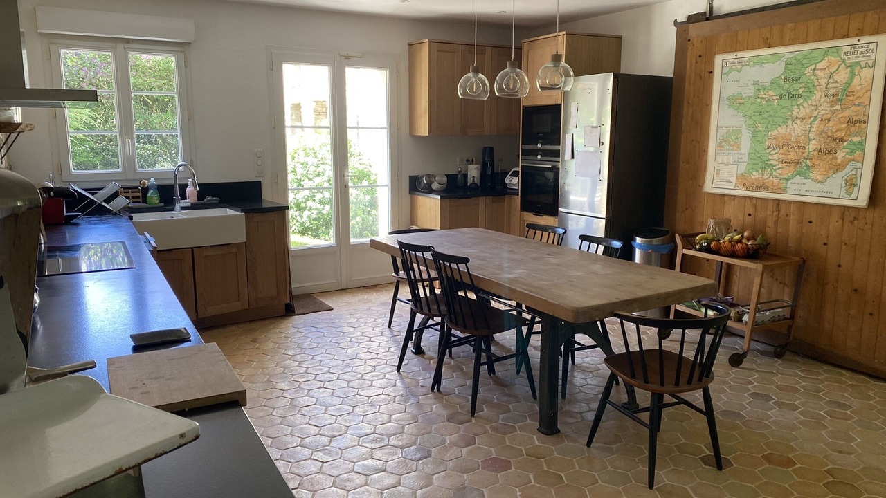 Photo of Kitchen in Montjavoult