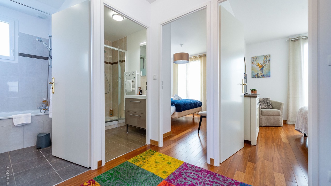 Photo of Bathroom in Magny-le-Hongre
