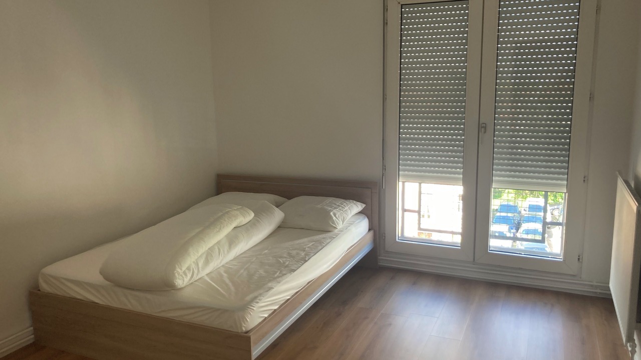 Photo of Bedroom in Romainville