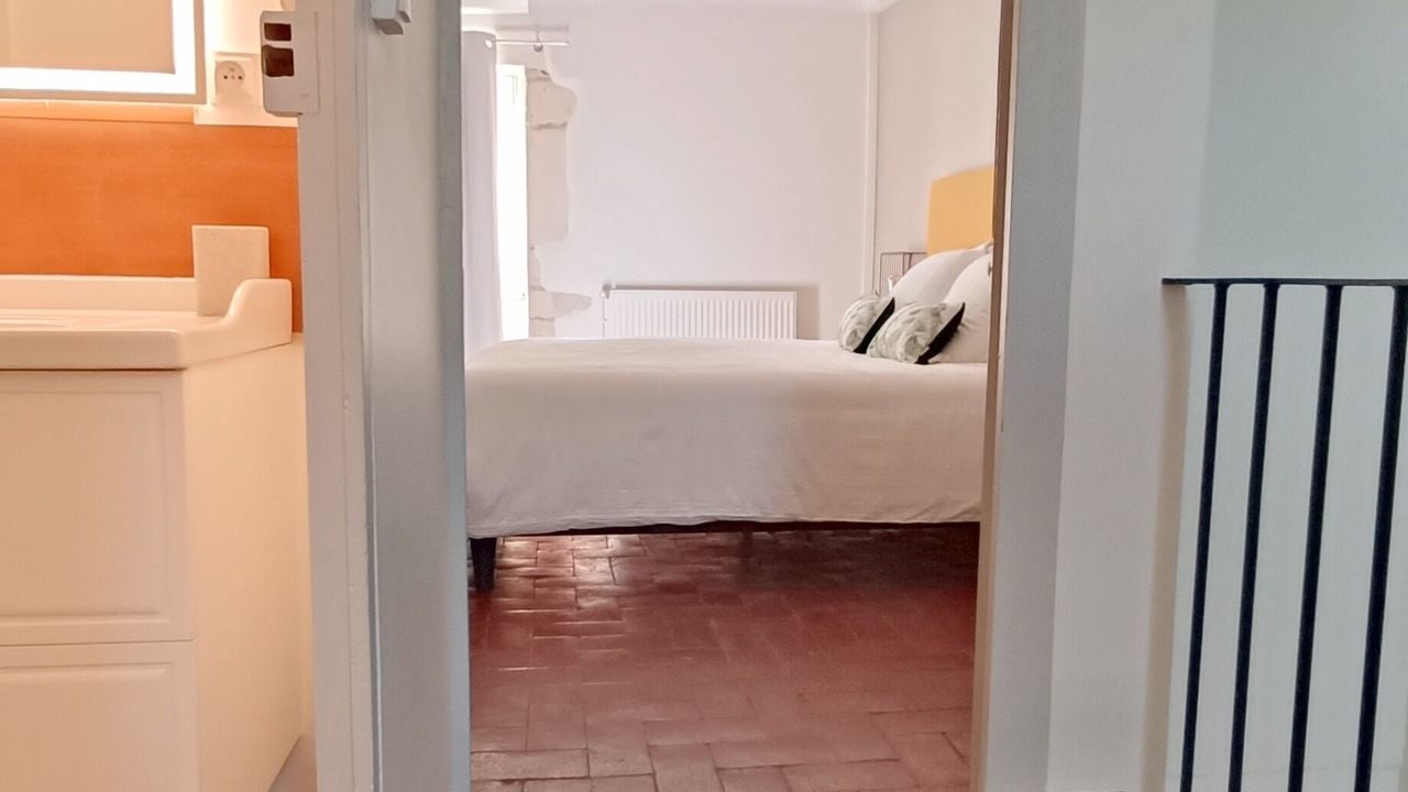 Photo of Bedroom in Givry