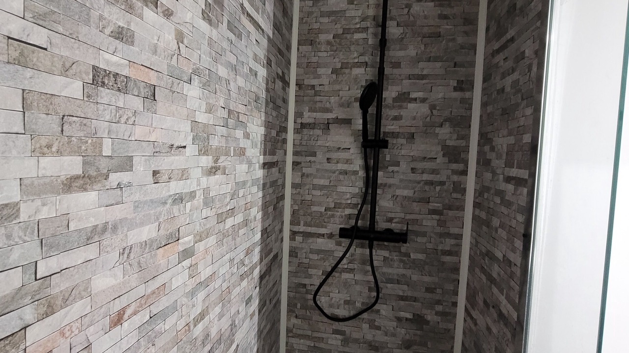Photo of Bathroom in Carvin