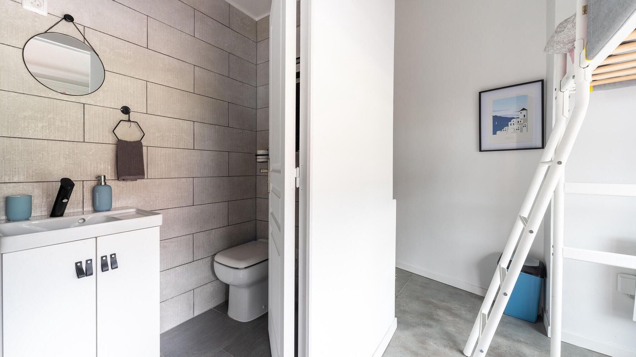 Photo of Bathroom in Amblainville