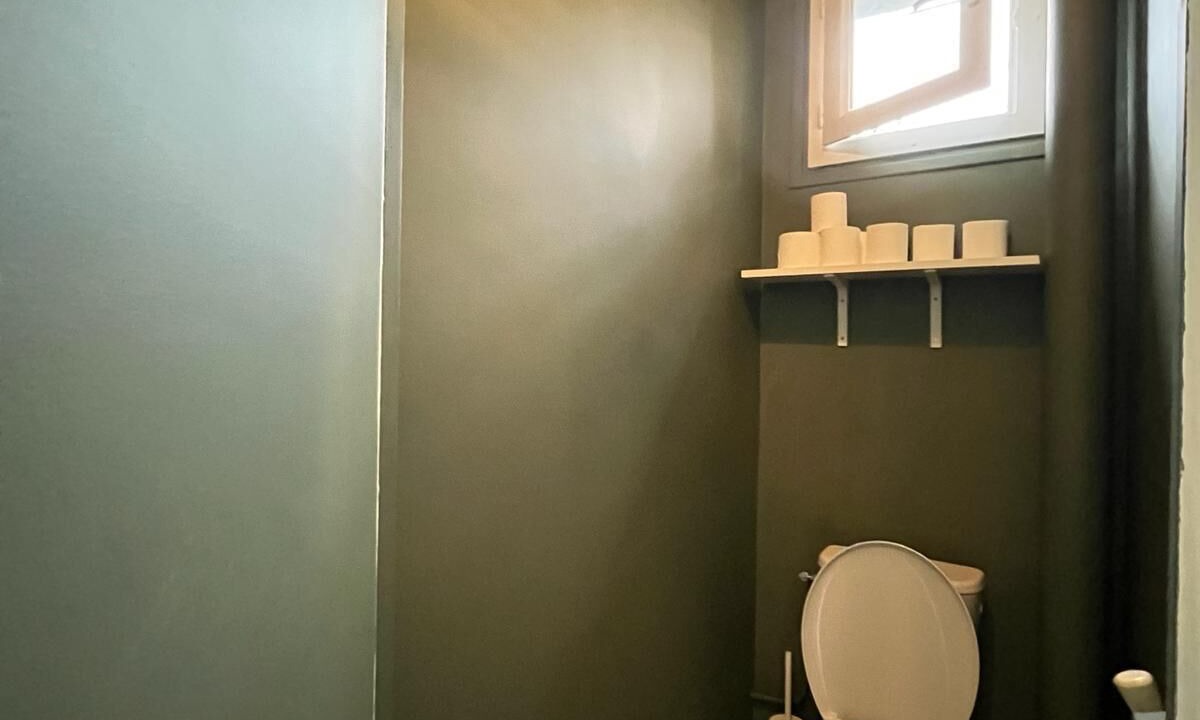 Photo of Bathroom in Bolbec