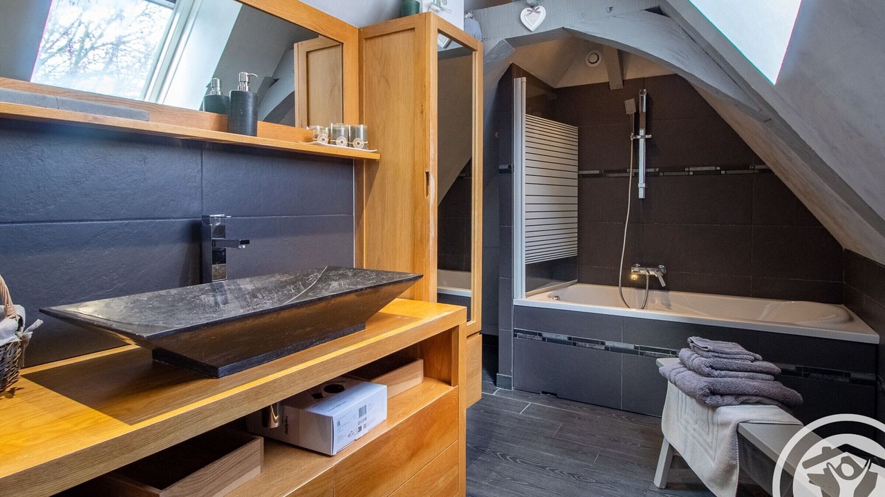 Photo of Bathroom in Morannes