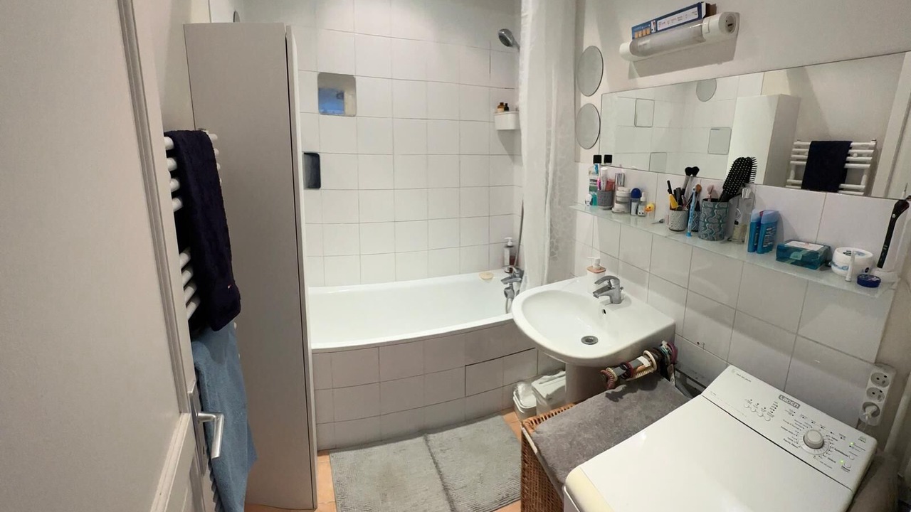 Photo of Bathroom in 10th Arrondissement