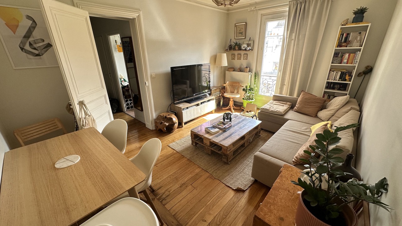 Photo of Livingroom in 10th Arrondissement