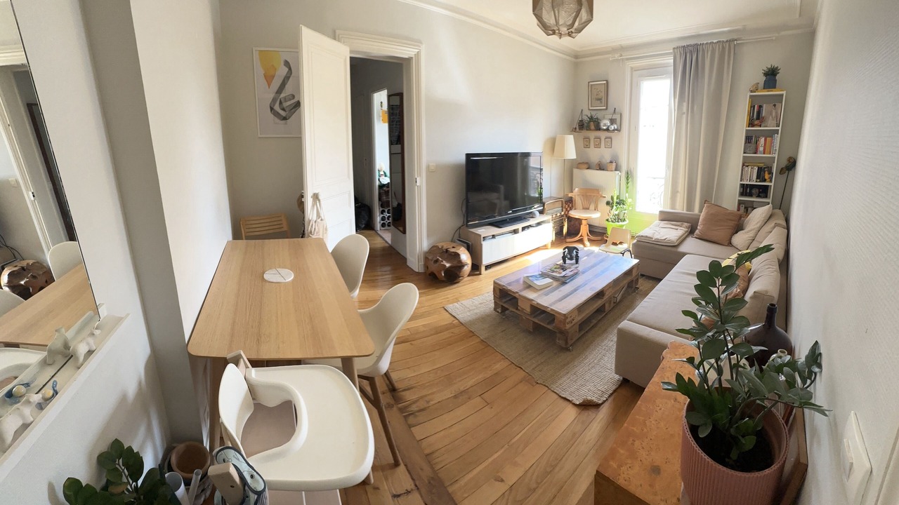 Photo of Livingroom in 10th Arrondissement