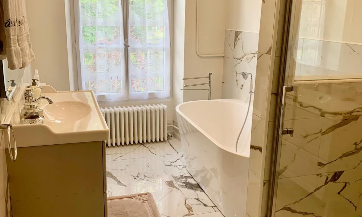 Photo of Bathroom in Urou-et-Crennes