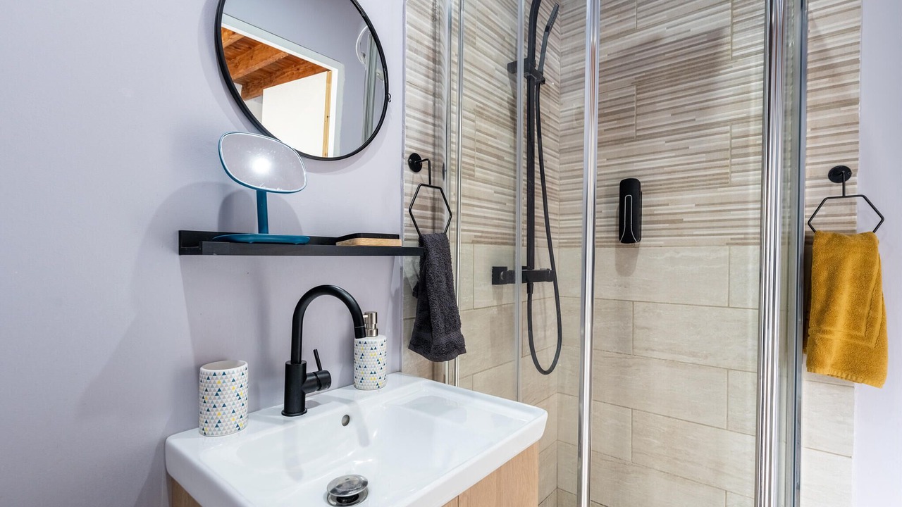 Photo of Bathroom in Amblainville
