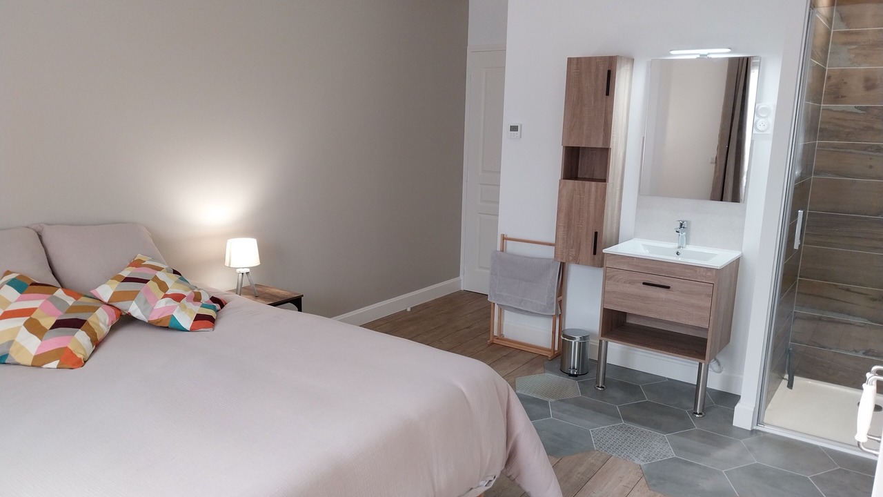 Photo of Bedroom in Beaune-la-Rolande