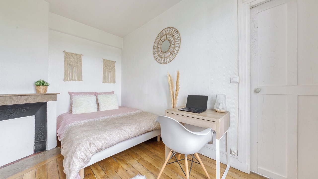 Photo of Bedroom in Enghien-les-Bains
