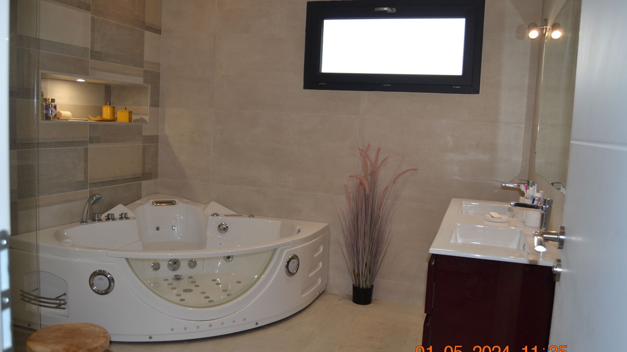 Photo of Bathroom in Saint-Germain-en-Laye