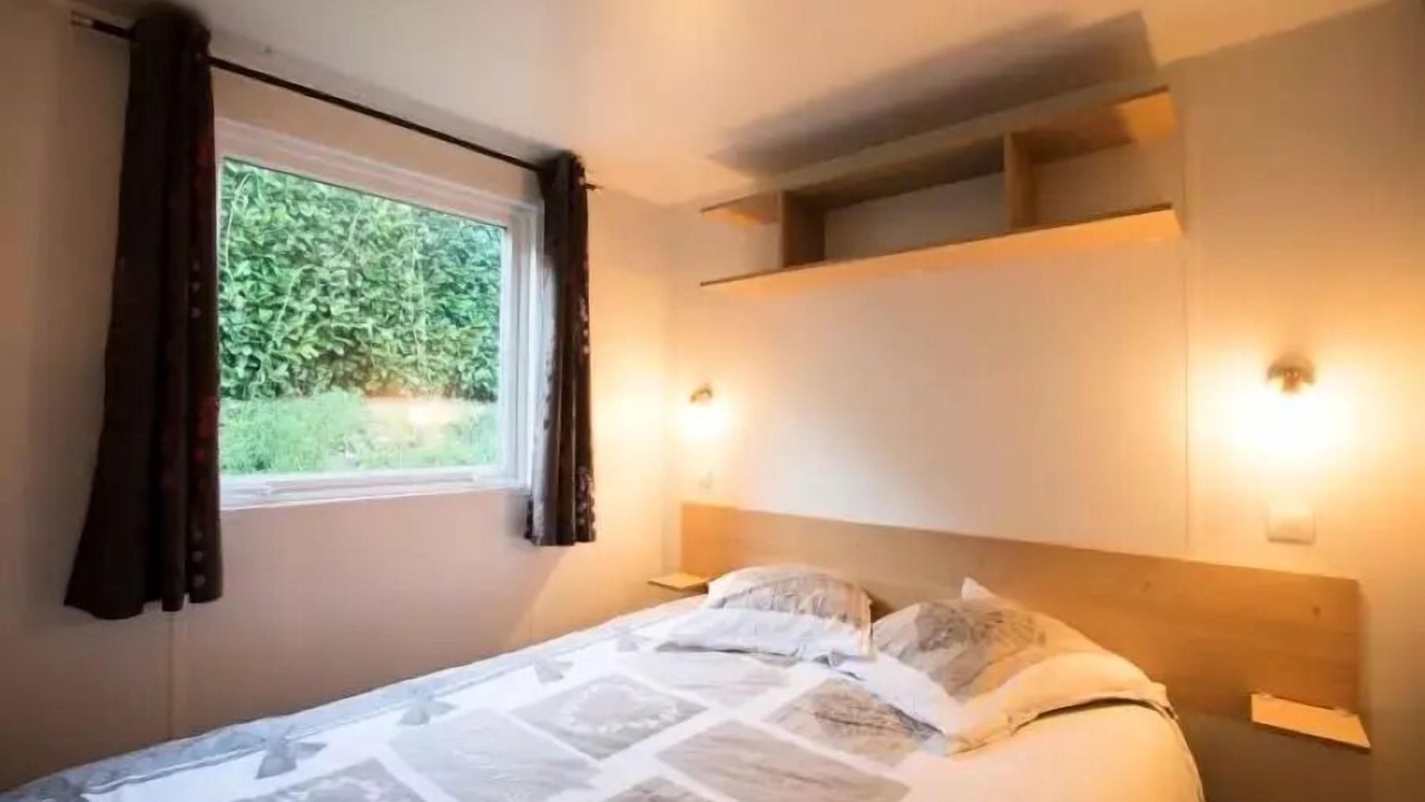 Photo of Bedroom in Creches-sur-Saone
