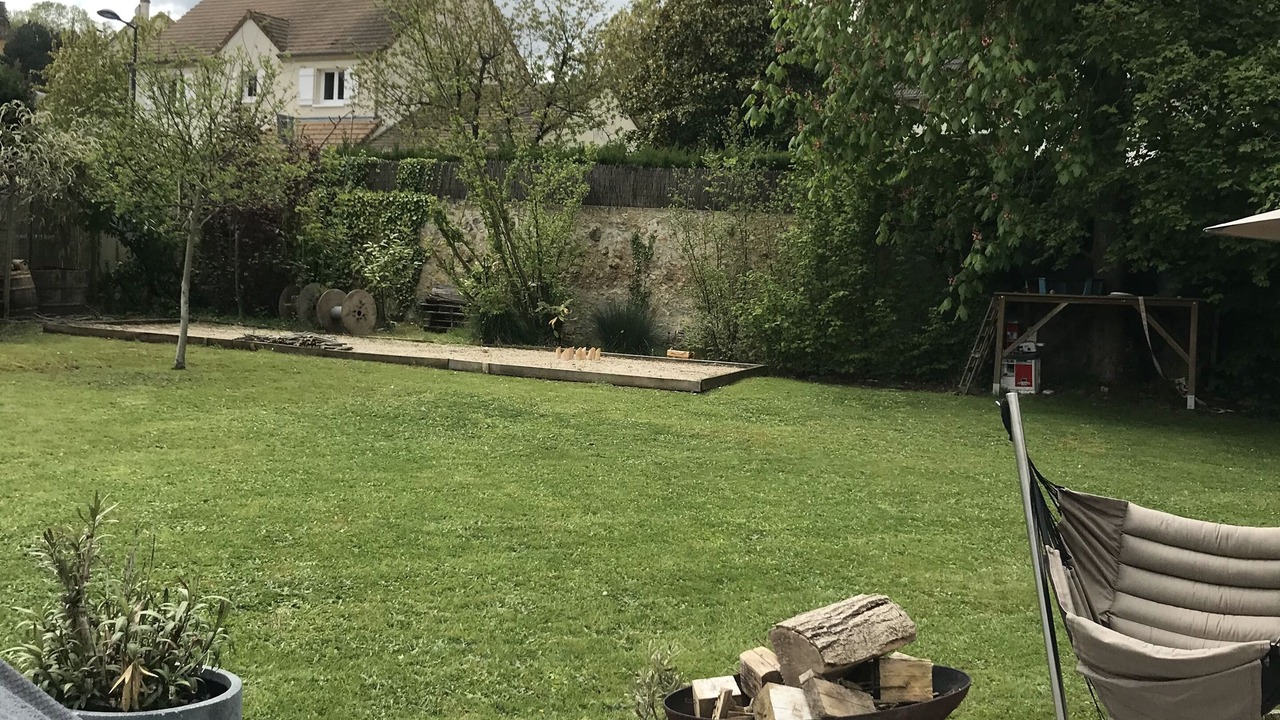 Photo of Patio Balcony in Gometz-le-Chatel
