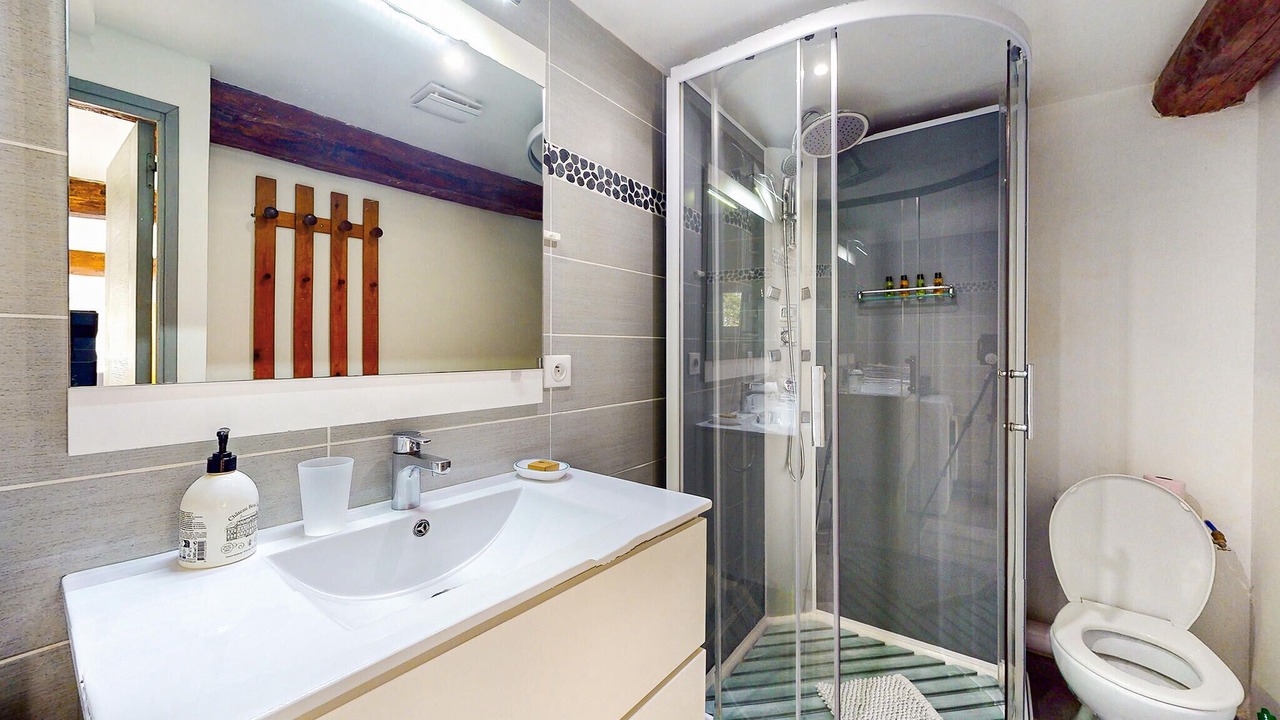 Photo of Bathroom in Bourville