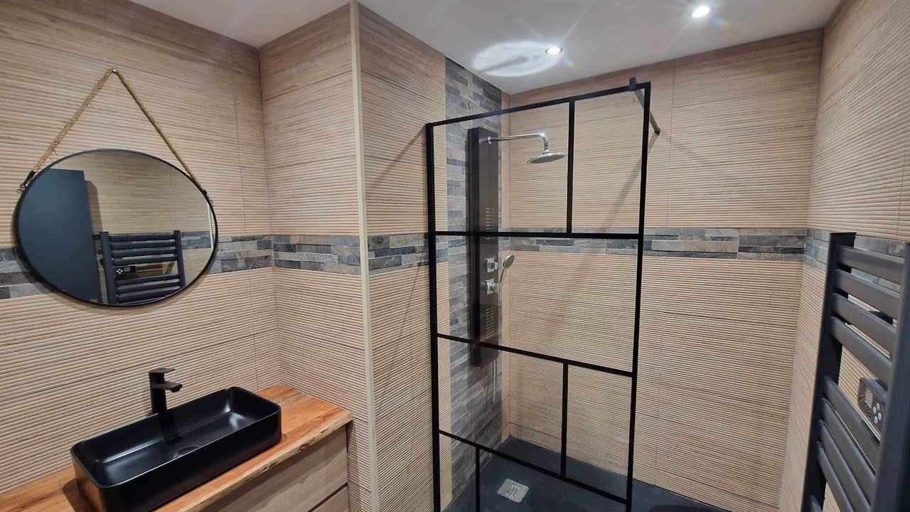 Photo of Bathroom in Benouville